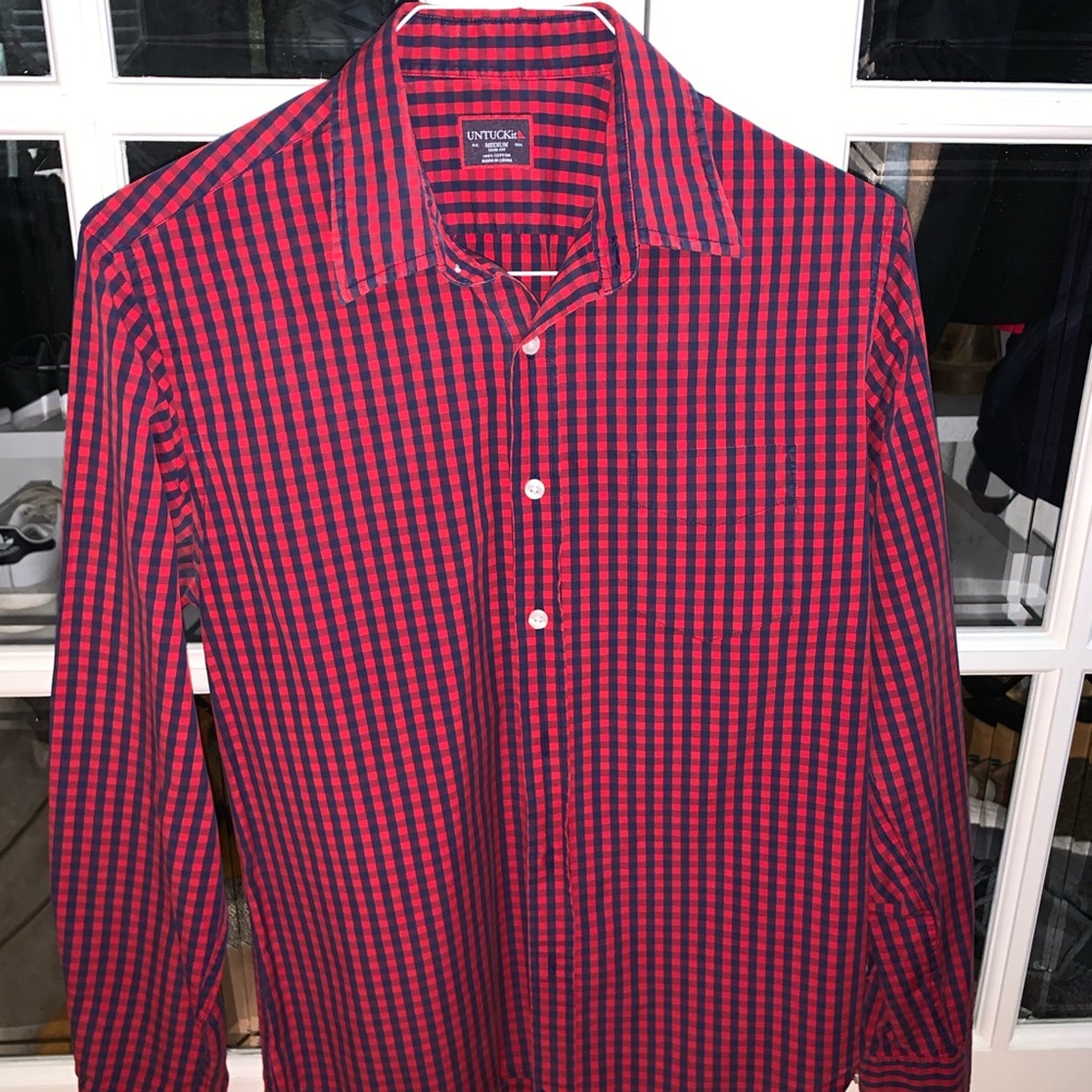 Untucket men’s shirt medium red and blue check